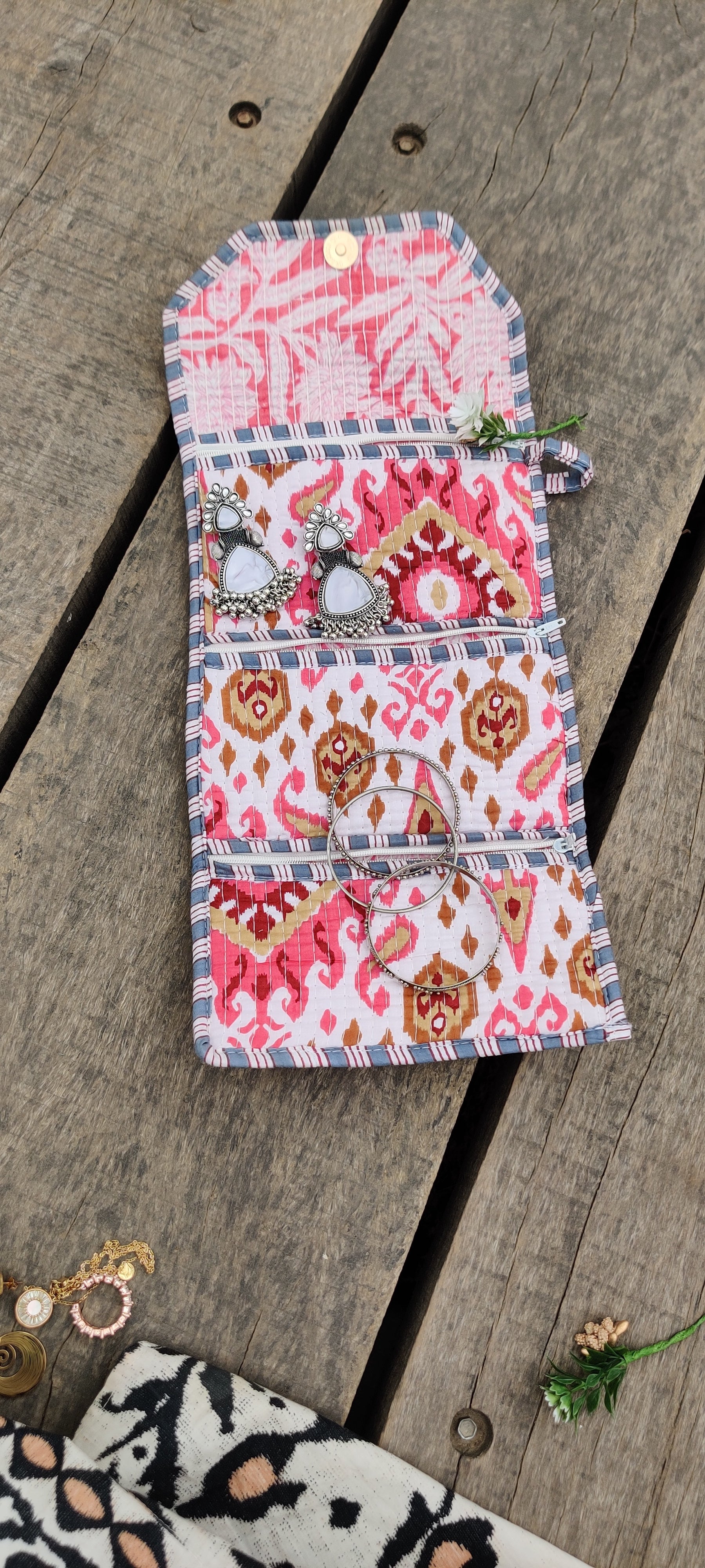 Pink Petal Jewellery Organizer