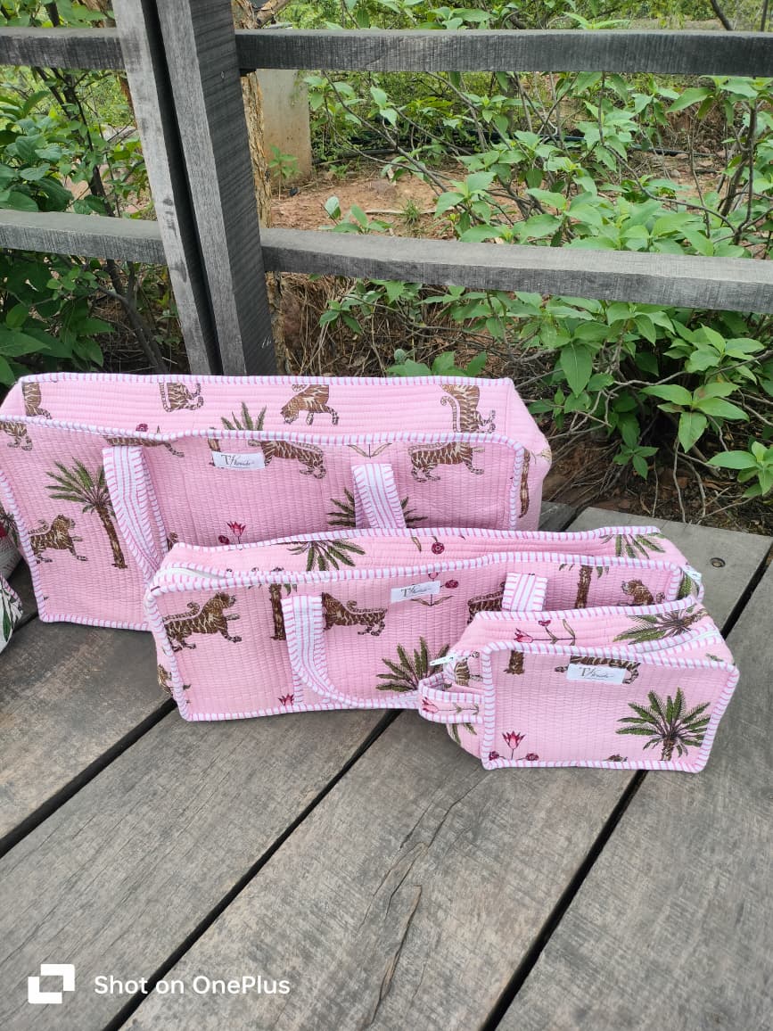 Pink Safari Quilted Mahjong Bag Set – Set of 3