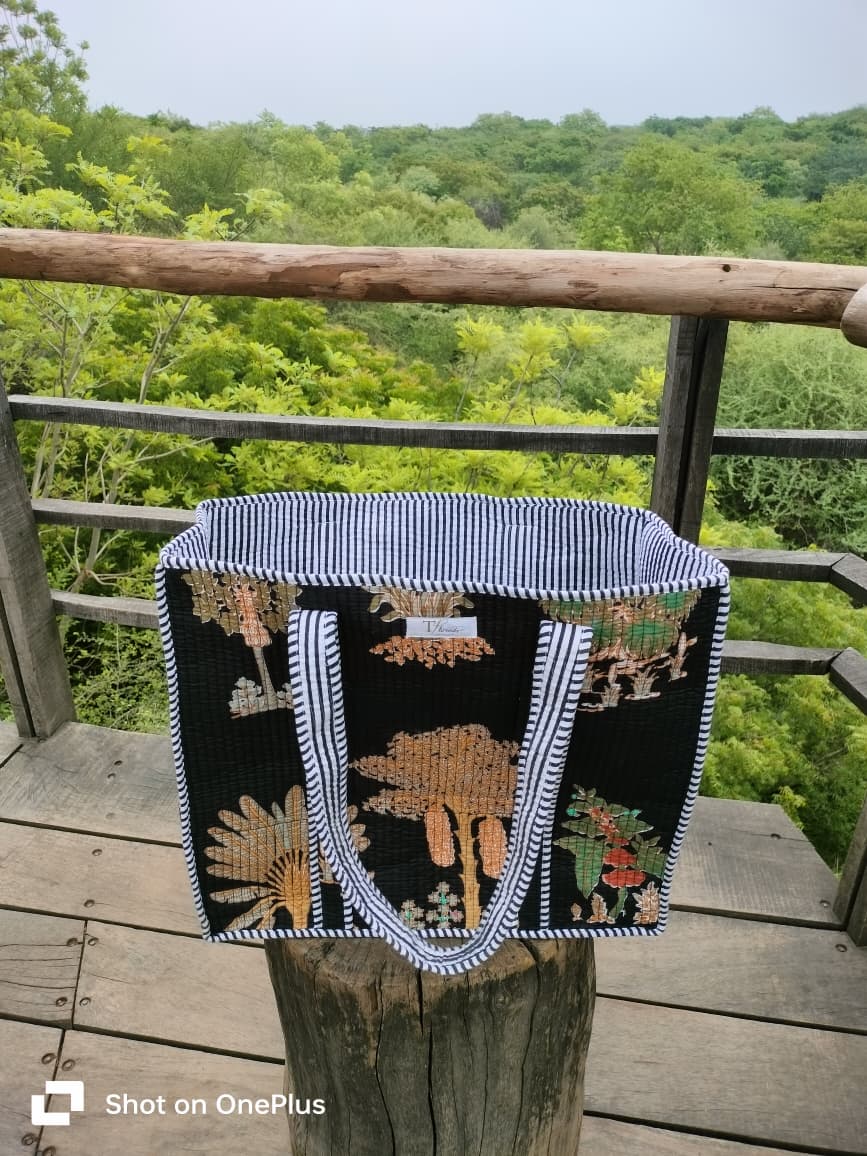 Black Palm Print Tote Bag(Non Zipper)